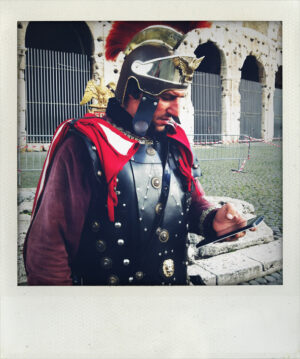 Gianfranco Gallucci e la Polaroid. Con l’iPhone, però
