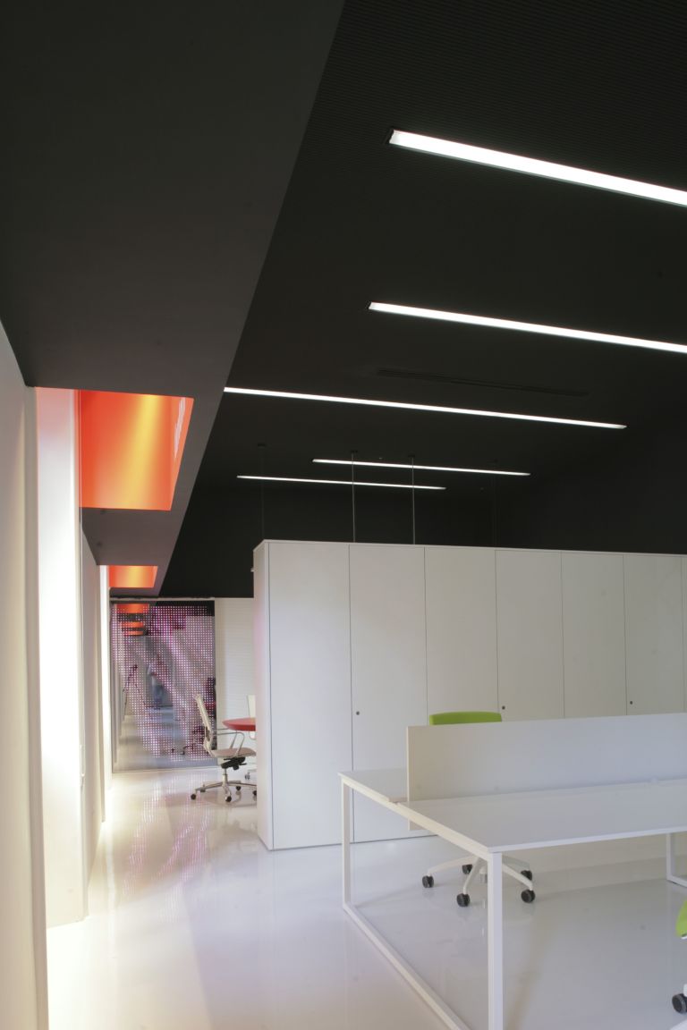 IMG 4819 OSRAM protagonista del nuovo showroom Fantoni a Roma: quando il design fa luce su lavoro, tecnologia ed ecologia. Per uffici più belli e intelligenti