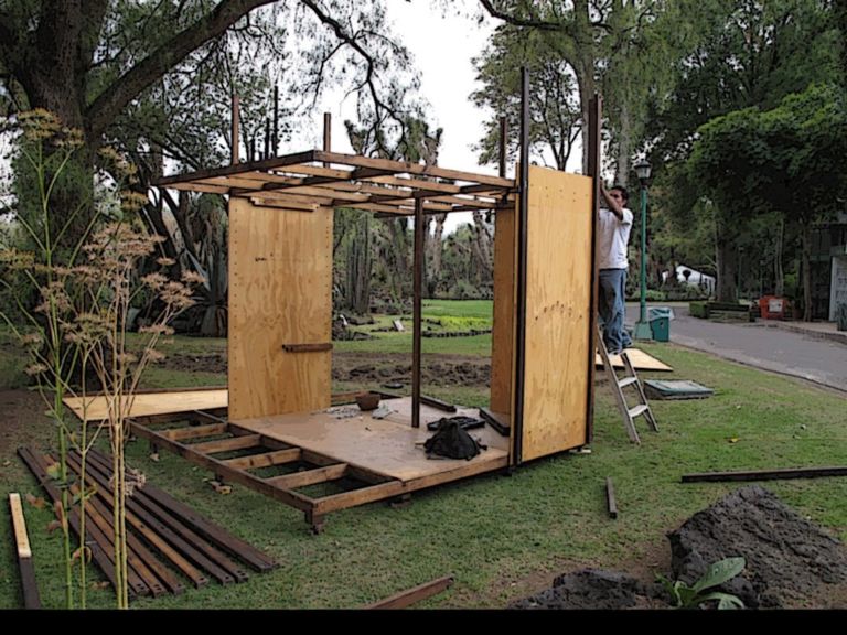 Luis Serrano Libro Proceso Habitable costruzione nel giardino Botanico Messico DF 2012 2013 Questo non è un museo. Magrittismi in Messico