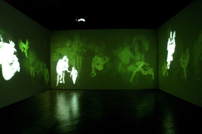 Mat Collishaw Deliverance 2004 courtesy of Arter Anatomia di uno spazio per l’arte a Istanbul. Arter e le sue mostre