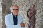 Mimmo Paladino all’Auditorium Oscar Niemeyer Ravello momenti dell’inaugurazione foto Pino Izzo 2 Paladino omaggia Niemeyer. A Ravello la grande mostra che celebra l’incontro fra i due grandi personaggi, ecco la fotogallery dall’opening…