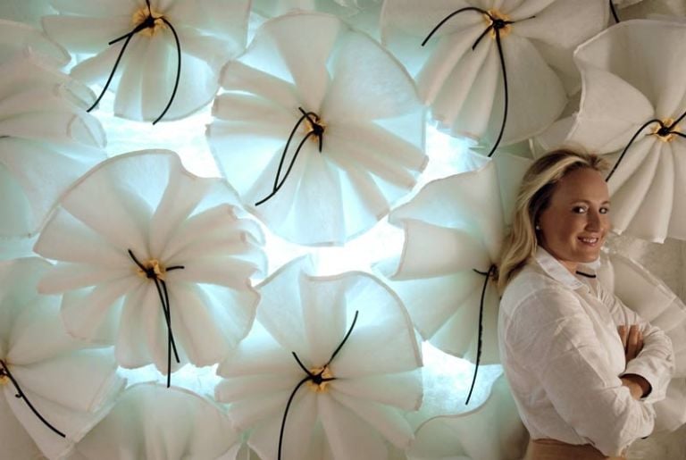 Olivia Toscani Rucellai Otto, un luogo per l'arte e il design. A Firenze lo spazio di Olivia Toscani si sposta a Palazzo Rucellai: atelier/galleria con annessa project room in vetrina