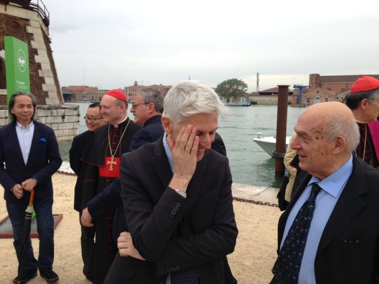 Opening Padiglione della Santa Sede Biennale di Venezia 2013 10 Biennale Updates: la prima volta della Santa Sede. Debutto a Venezia, con un padiglione all’Arsenale che affida a Studio Azzurro, Koudelka e Carrol: tutte le foto del red carpet aperto dal cardinal Ravasi