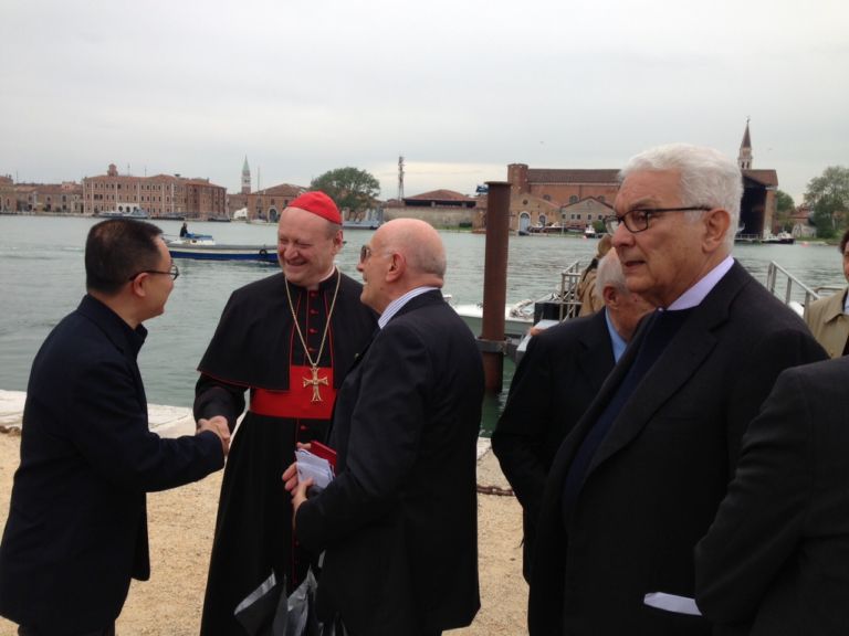 Opening Padiglione della Santa Sede Biennale di Venezia 2013 11 Biennale Updates: la prima volta della Santa Sede. Debutto a Venezia, con un padiglione all’Arsenale che affida a Studio Azzurro, Koudelka e Carrol: tutte le foto del red carpet aperto dal cardinal Ravasi