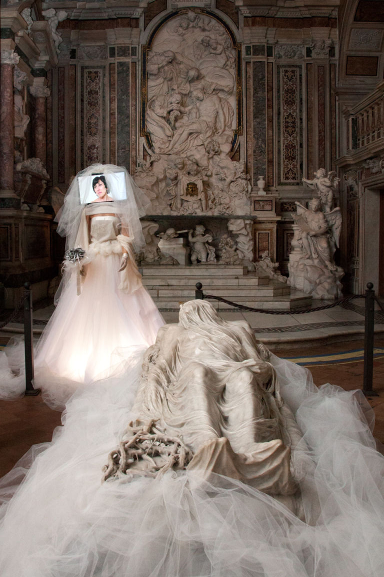 Roxy in the Box La sposa madre Cappella Sansevero Napoli 6 Il Cristo velato e La sposa madre. A Napoli la Cappella Sansevero si apre per la prima volta all’arte contemporanea: ecco le immagini dell’installazione video-luminosa di Roxy in the Box