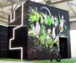 e QBO di Romolo Stanco a Innovation Cloud lettering di Verbo Un cubo off-grid nel Parco di Selinunte. Energie rinnovabili, per offrire servizi alla città: arriva e-QBO, per il Terzo Meeting Internazionale sull'architettura. Immaginando le Smart City del futuro