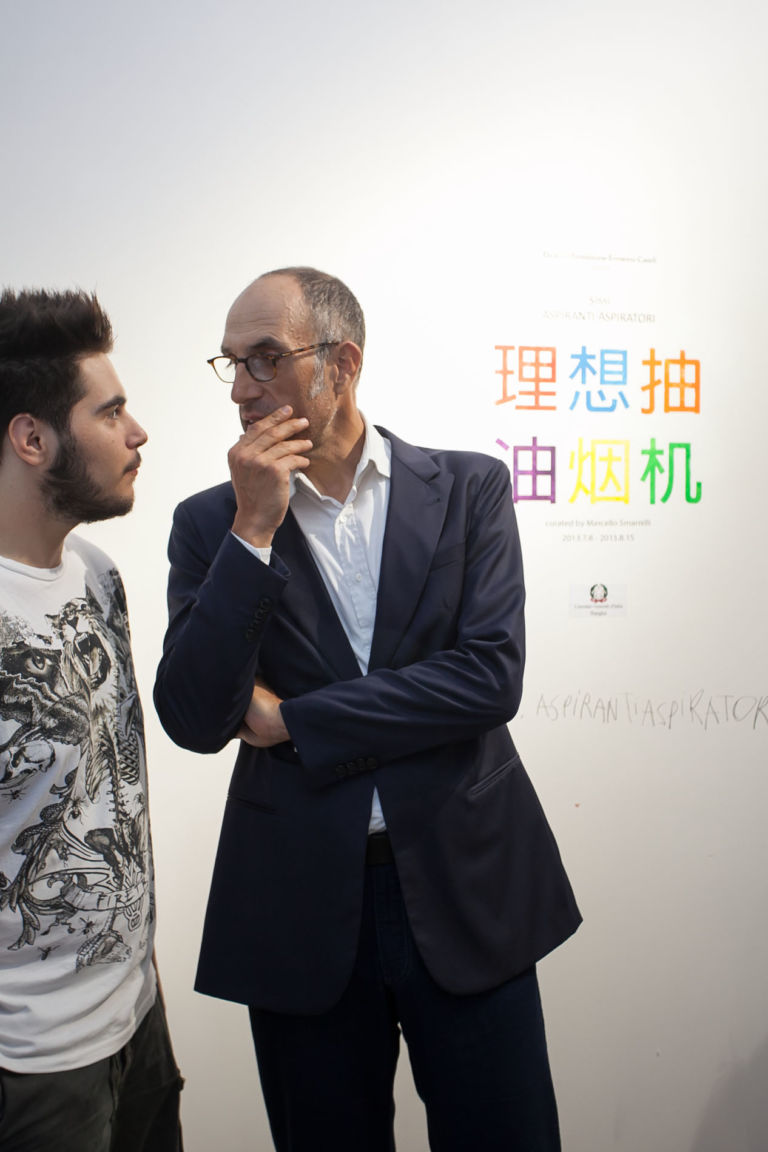 Francesco Casoli Sissi vola a Shanghai, a bordo dei suoi Aspiranti Aspiratori. Terza tappa per il progetto sostenuto da Elica e Fondazione Casoli. Tutte le foto dell'opening alla galleria Aike-Dell'Arco