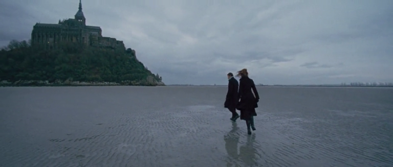 Neil Ben Affleck e Marina Olga Kurylenko sulla a Moint Sant Michel Terrence Malick alla ricerca dell’amore perduto