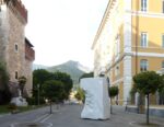 Penona Anatomia 4 Giuseppe Penone a Carrara. Una nuova scultura a cielo aperto, di fronte l'Accademia. Increspature nel marmo, tra memorie di corpi e di paesaggi: le foto, dal Marble Weeks