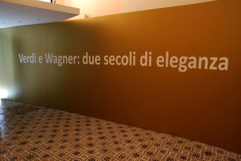Verdi e Wagner Due secoli di eleganza ph Pino Izzo 4 Verdi e Wagner, in vacanza a Ravello. A Villa Ruffolo in mostra anche i costumi storici del Teatro dell’Opera di Roma, assieme ai manifesti griffati Paladino. Ecco le immagini…