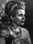 evita eva peron evita 19051288 406 540 Nicola Costantino, Rapsodia Inconclusa. Un ritratto di Evita Peròn