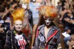 vivienne westwood 620x413 PUNK: Chaos to Couture. Quell'audace liaison tra rock e fashion. Al Met di New York