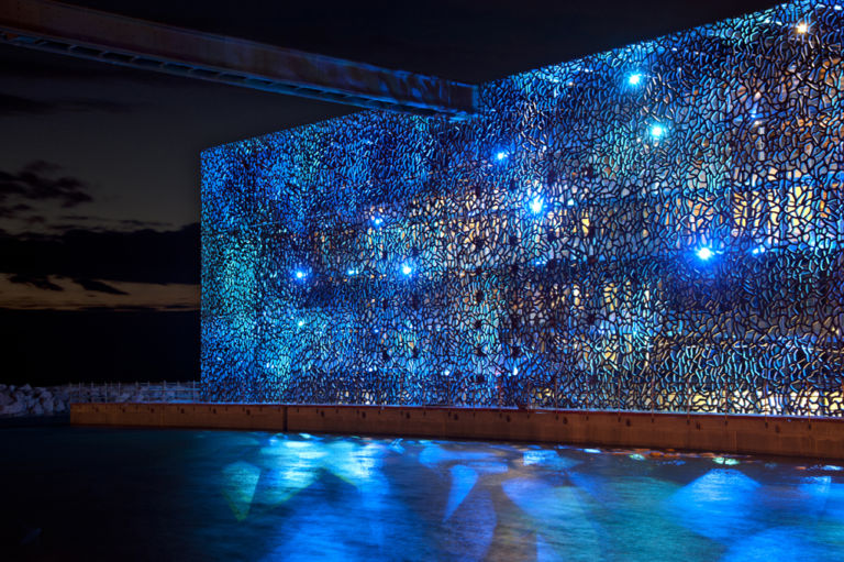 7. MuCEM J4 nuit ® Lisa Ricciotti Due milioni di visitatori nel 2014 per il Mucem, il nuovo museo della Marsiglia Capitale Europea della Cultura. Matera farà tesoro di questo successo?