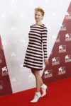 Alba Rohrwacher Bellezze in Laguna, capitolo II. Promosse e bocciate sul red carpet: ecco l'impietoso giudizio sulle star che sfilano a Venezia. Outfit regale, chic, sfacciato o inappropriato?