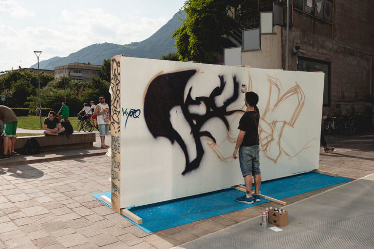 Cans in Frames 2013 Kyoto Foto Luca Meneghel La street art invade il Museion di Bolzano, con i writer di Murarte. Su Artibune tutte le foto e il video in esclusiva: e sabato 10 agosto il gran finale