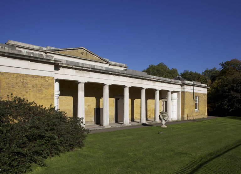 Il Royal Parks Magazine Building che diventarà Serpentine Sackler Gallery foto John Offenbach ©The Royal Parks and Serpentine Gallery In attesa della Tate 2, Londra si regala la Serpentine 2. Presentato il progetto di Zaha Hadid per la Sackler Gallery: inaugurazione a settembre con Marisa Merz