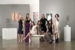 Le protagoniste di Gallery Girls Aprire una galleria a New York? Un sentiero a ostacoli, degno di un serial! Arriva su Sky Arte HD “Gallery Girls”, che documenta l’impresa (reale) di sette ragazze che tentano di sfondare nel mondo dell’arte