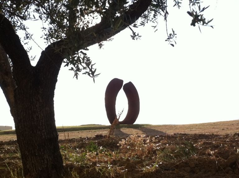 Scultori a Brufa – Beverly Pepper L’arte pubblica? In Umbria si fa da 27 anni. Con l’opera di Marco Mariucci cresce il Parco delle Sculture di Brufa: ecco una galleria fotografica