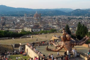 Firenze, Zhang Huan e Il Gioco del Lotto. Successo per gli open day con visite guidate gratis alla mostra di Forte Belvedere: si replica il 24 agosto