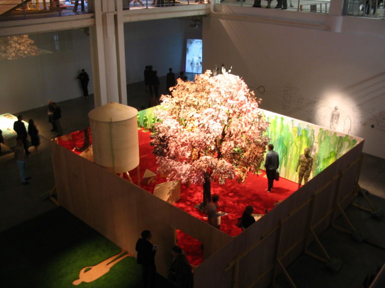 009 Fabrice Hyber Biennale di Lione: l'arte racconta il mondo