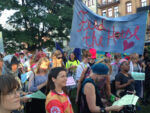 19 Anarkrew Göteborg Updates: uomini albero, manifesti queer e ballerine di samba. Il carnevale svedese invade la città e anche la Biennale
