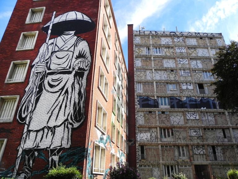 La Tour 13 esterno 1 Un condonimio dedicato alla Street Art? Accade a Parigi, 13° arrondissement: con tanta Italia, fra gli artisti e anche fra i curatori…