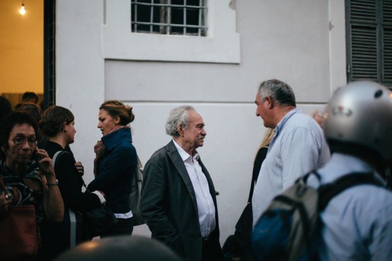 Opening VOLUME AC 5 Jannis Kounellis da Volume!. Dopo quindici anni un grande ritorno, rievocando gli inizi dello spazio romano. E torna anche Danilo Eccher, che una pagina di storia dell'art system capitolino la scrisse anche lui, qualche tempo fa