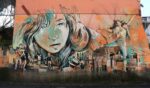 0 Banksy stoppato a Nyc dalla polizia? E in Italia la street artist finisce in tribunale. Succede a Bologna, dove Alice Pasquini è denunciata per i suoi murales. Il solito tema dell’illegalità: come distinguere tra vandalo e artista?