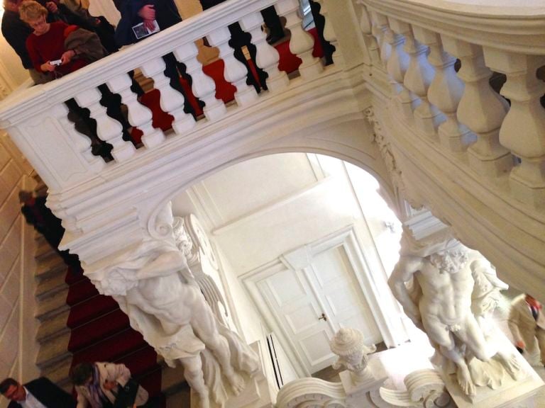 413 Un fine settimana a Vienna: 35.531 visitatori celebrano il 350esimo compleanno del Principe Eugenio di Savoia. Dove? Nella sua residenza d’inverno divenuta museo, ecco le immagini