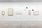 5. Galleria Enrico Astuni visione parziale della mostra Negative Capability Paintings. Pier Paolo Calzolari. Photo M.Ravenna Meditazioni sul negativo