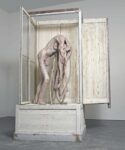 Berlinde de Bruyckere Marthe London Updates: Christie’s al fianco di Saatchi per l’asta delle meraviglie. Da Tracey Emin ai Chapman, a Berlinde de Bruyckere, opere monumentali in vendita per sostenere i programmi social della galleria