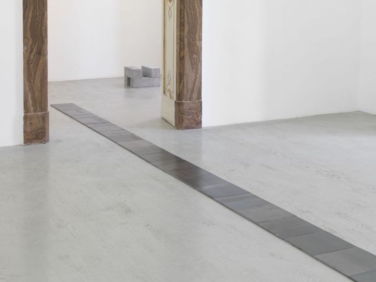 CA Veduta parziale 5 Poesie e mattonelle. Carl Andre a Napoli