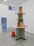 Manfred Pernice Untitled AVA 2008 photo Andrè Morin Paris Updates: la Fondazione Giuliani di Roma ospite della Fondazione Hippocrene in una Parigi molto italiana in questi giorni di Fiac. Ecco le foto
