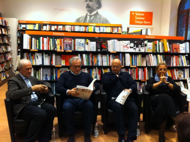 Massimo Minini Massimo Di Carlo Giorgio Fasol ed Helene De Franchis Massimo Minini festeggia i quarant’anni di gallerista con un libro-testimonianza. Ai microfoni di Artribune ci parla di fiere, riviste e frantumazione in Italia