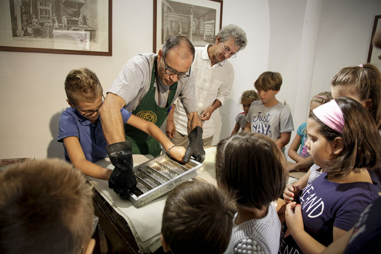 MastroCartaio Fabriano e-straordinaria. Con Mario Airò