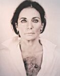 Michèle Sylvander La Fautive foto laminata su Alu Dibond 1995. Au bazar du genre. MuCEM Marsiglia Marsiglia e Avignone, fra papesse dell'arte e sessi alterni