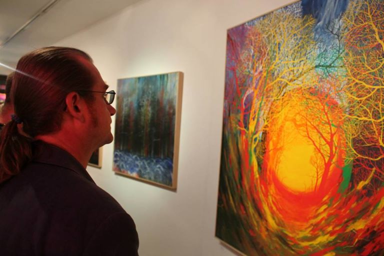 Stanley Donwood Far Away is Close in Images of Elsewhere veduta della mostra presso The Ousiders Gallery photo @ Adam Pilkington Londra 2013 Stanley Donwood: la natura è animata