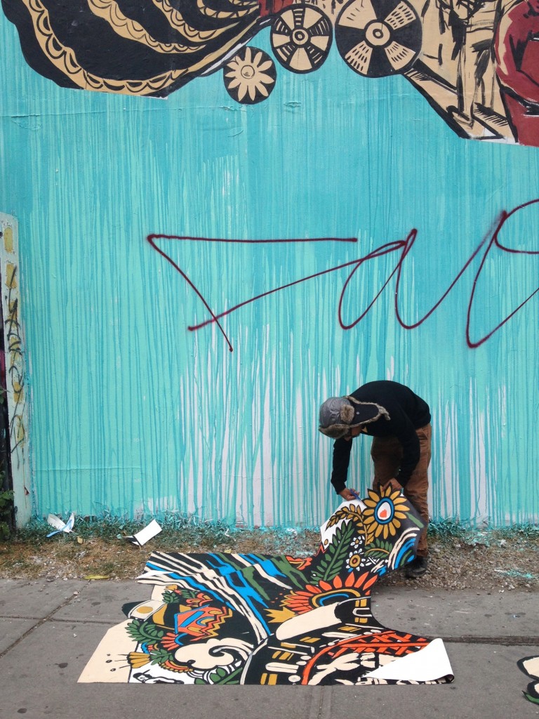 Swoon e il Groundswell Community Project all’opera sul murales di Houston e Bowery New York 6 La palestra della Street Art di NY. No, stavolta Banksy non c’entra: sul murales di Houston e Bowery, dove lavorò anche Keith Haring, è Swoon a lasciare la sua opera in memoria di Sandy: ecco le immagini