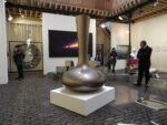 YIA Art Fair Parigi 17 Paris Updates: non solo Fiac. Tra le fiere piccole e giovani c'è anche YIA, con quattro sedi nel Marais. Tante gallerie locali e anche un progetto italiano: Matteo Nasini espone per il ciclo vicentino Nuove // Residency