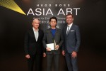 001 Kwang Sheung Chi vince l’Hugo Boss Asia Art Award come miglior giovane artista in arrivo dall’Estremo Oriente. E in tema di contest internazionali a Bergamo si assegna a Sam Korman il Premio Bonaldi per i curatori del futuro