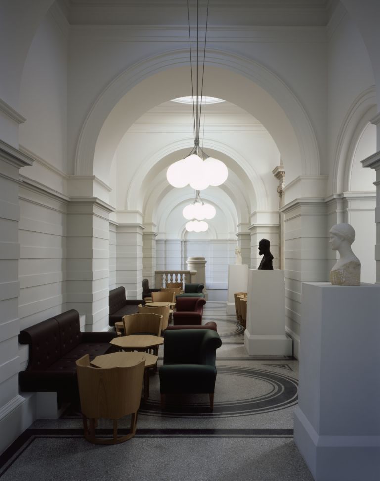 03 Members Area c Helene Binet Ecco il nuovo volto della Tate Britain. Un restyling complessivo per il colosso museale britannico, firmato da Caruso St John. Tutti i dettagli e una carrellata di foto