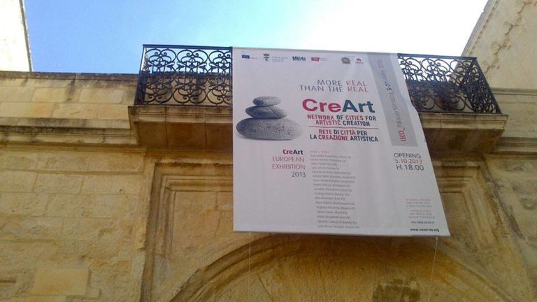 CreArt 1 Dieci artisti a Lecce, per una mostra in due sedi istituzionali. Aperto il nuovo bando comunale di CreArt, stavolta anche per i più maturi. Limite d’età spostato fino a quarant’anni