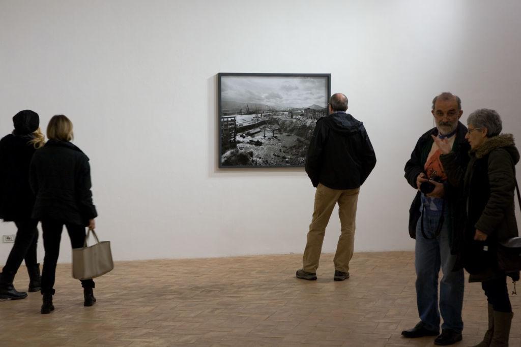 Ricordando Gabriele Basilico. Dal Maxxi alla Galleria Civica di Modena, i musei espongono le fotografie delle proprie collezioni: ecco le immagini della mostra emiliana…