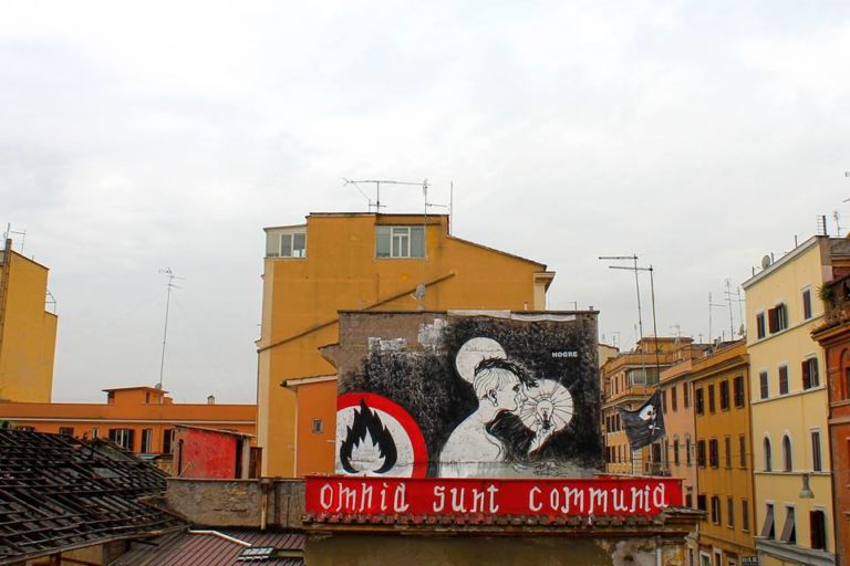 Hogre Omnia sunt communia Il Fomento della street art passa da Roma a Torino. JBRock e Hogre in mostra alla Galo Art Gallery. Un’appendice a The Others e murales con concerto finale al Bunker: un progetto a cura di Le Grand Jeu