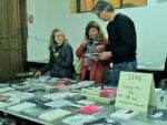 IMG 9658 Offprint, a Parigi tutte le novità in fatto di editoria e fotografia. Una fiera giovane che punta ai progetti di ricerca. Tantissime foto per sbirciare tra gli stand