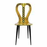 M28Y361 chair musicale blonde tones 01 Piero Fornasetti. 100 anni di follia pratica