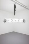 Monica Bonvicini Blind Protection 2009 PVC tube fluorescent lights electric cables steel chain 35x195x35 cm Il marxismo sadomaso di Monica Bonvicini