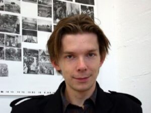 Sarà Adam Szymczyk il curatore di documenta 14. Quasi quattro anni a disposizione per l’attuale direttore della Kunsthalle Basel, con la kermesse al via a Kassel il 10 giugno 2017