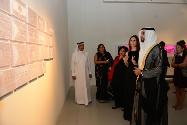 Cristiana de Marchi Weaving Gaps 1x1 Art Gallery Dubai 2 Linguaggio, propaganda, memoria, identità. Ecco le immagini della personale di Cristiana de Marchi a Dubai: con un ospite molto speciale…
