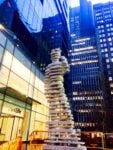 Hero di Antonio Pio Saracino I guardiani italiani di Manhattan. Pronte per l’inaugurazione a Bryant Park due sculture pubbliche opera di Antonio Pio Saracino: ecco le immagini